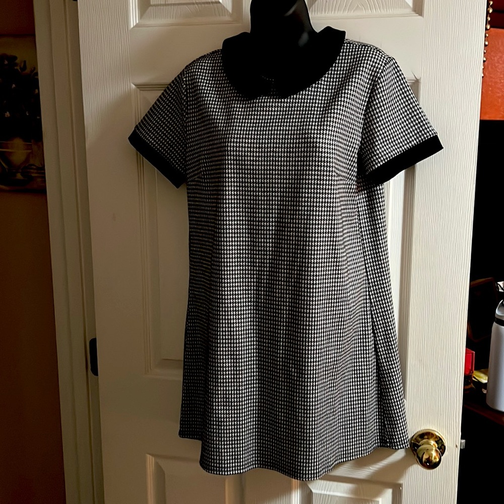Peter Pan collar houndstooth dress